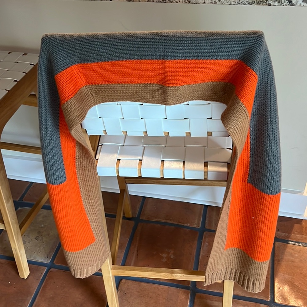 525 America Scarf